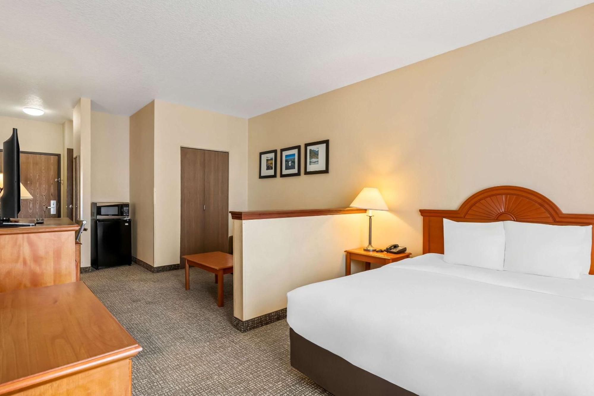 Comfort Inn & Suites Hermiston Exterior photo