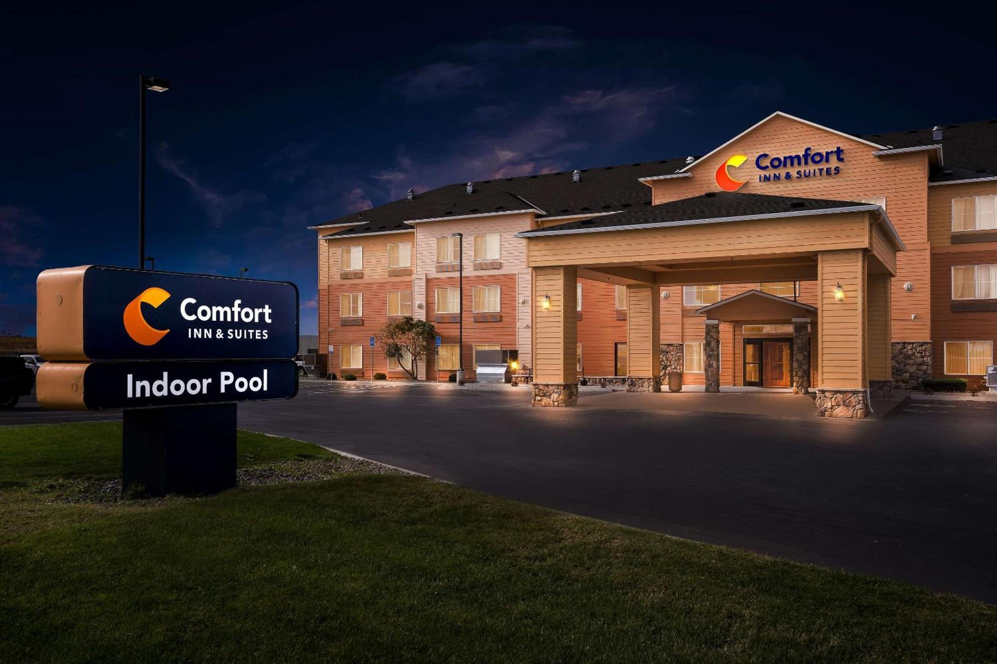 Comfort Inn & Suites Hermiston Exterior photo
